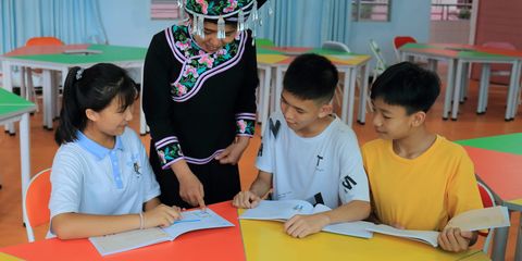 青春期女童为迈入社会做好准备